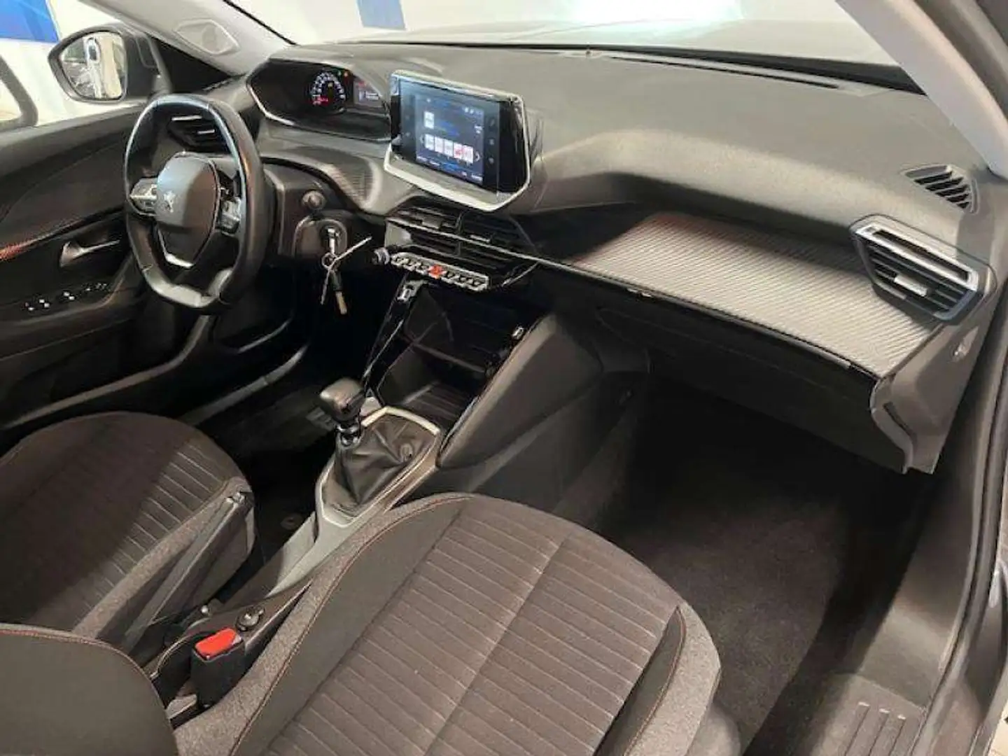Peugeot 2008 Active Pack - GPS Grijs - 2