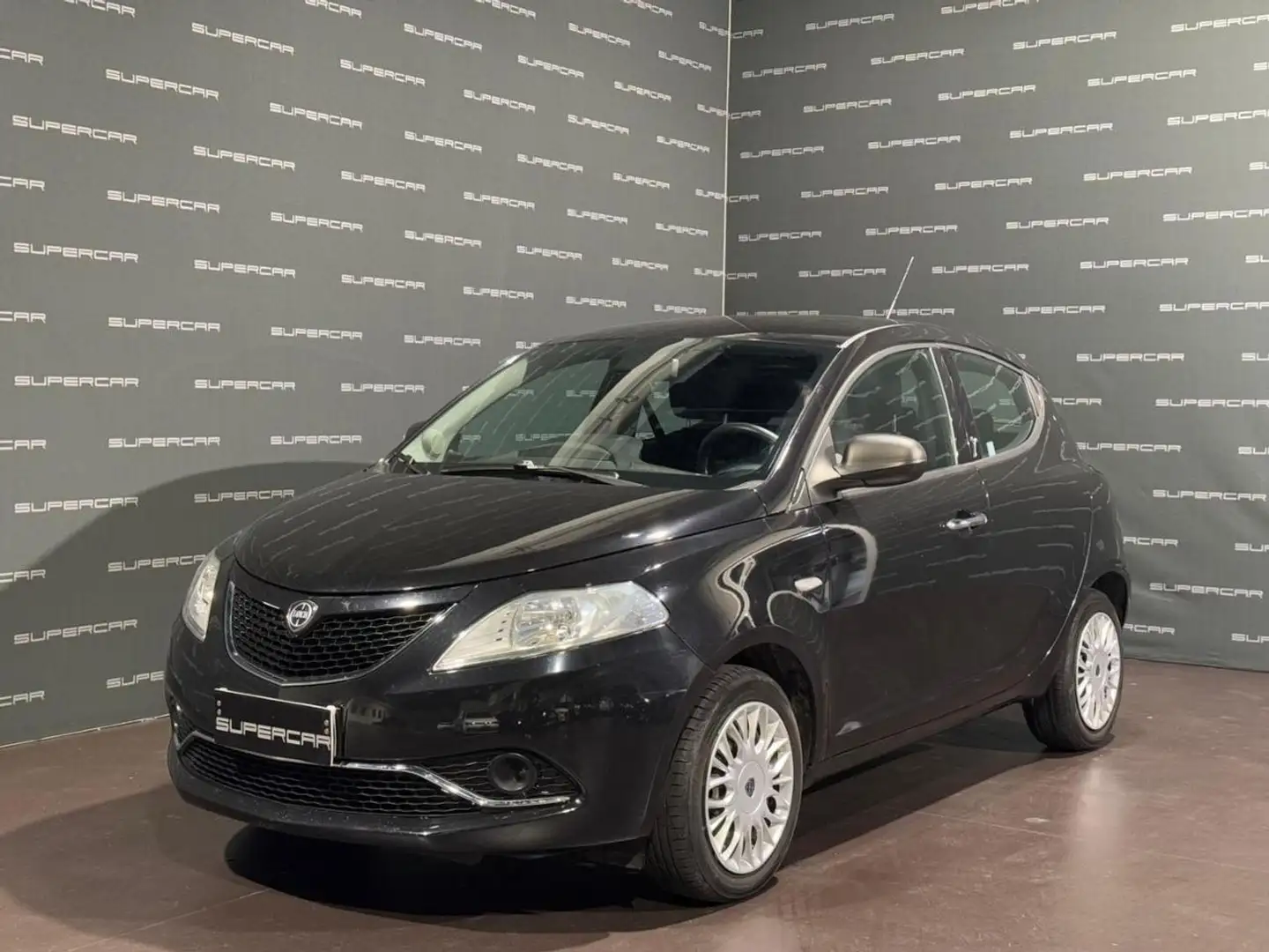 Lancia Ypsilon 1.2 69 CV 5 porte GPL PER NEOPATENTATI Schwarz - 1