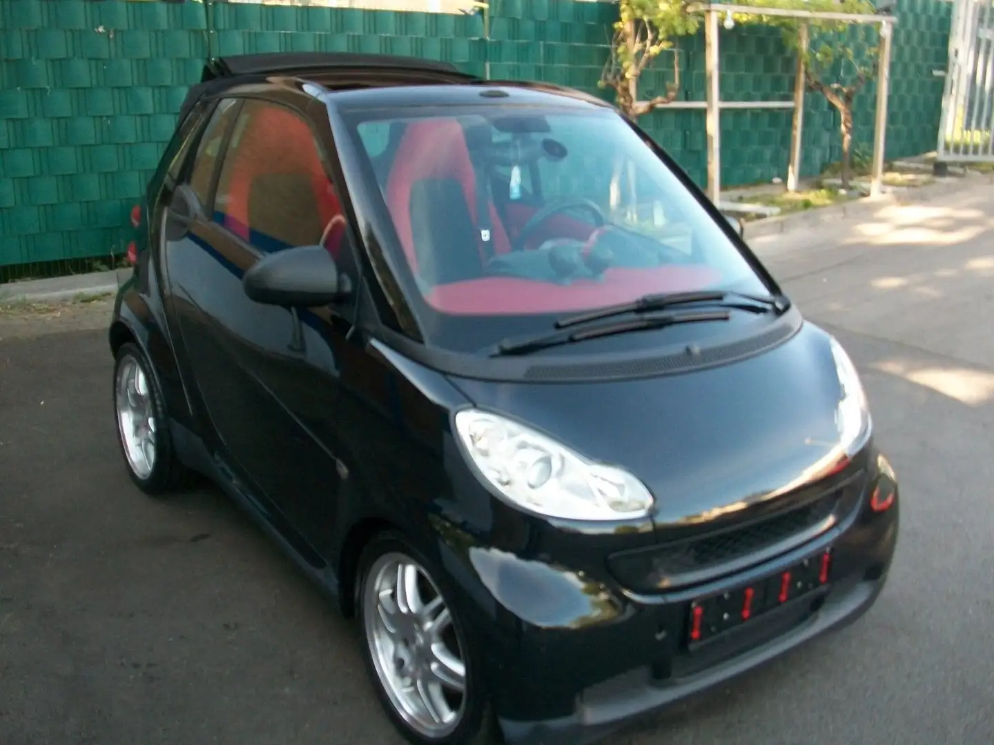smart forTwo Cabrio 62 kW Brabus Line*Aut*Klima*R-Cam* Schwarz - 2