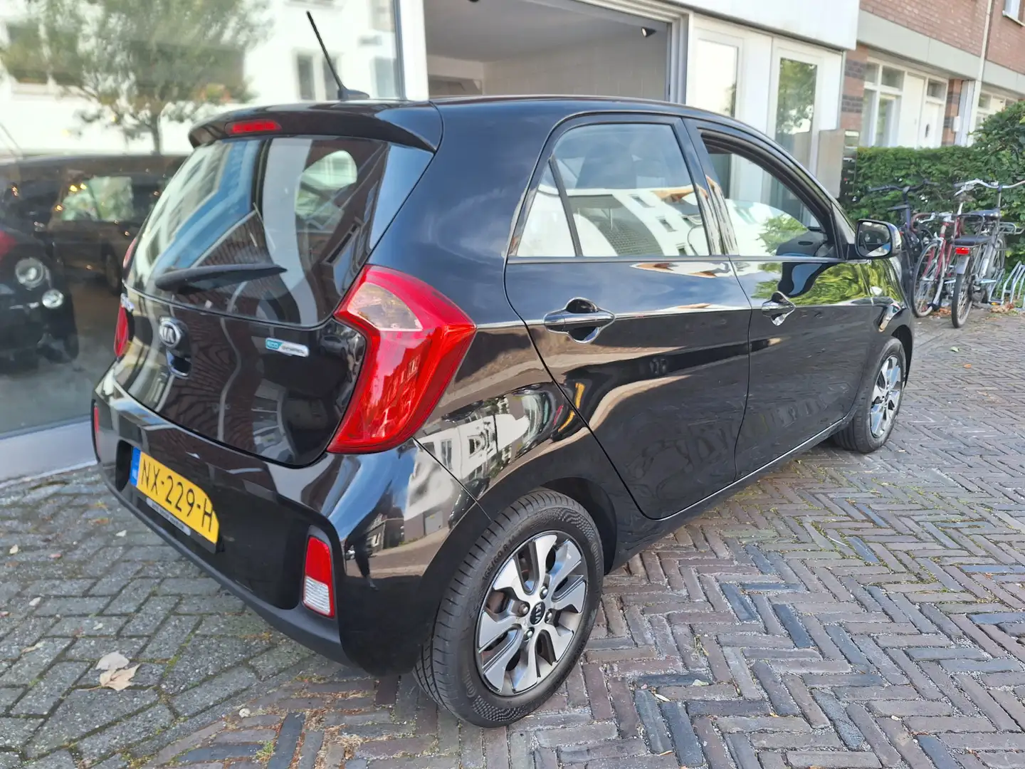 Kia Picanto 1.0 CVVT EconomyPlusLine 5Drs /Navi/Camera/Airco/1 Nero - 2