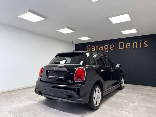 MINI One — photo 8