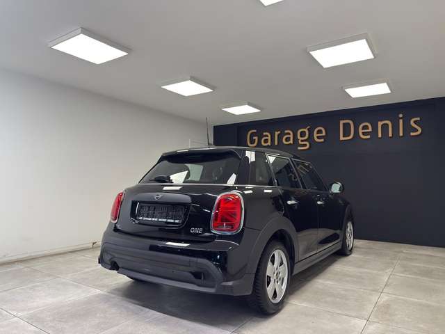 MINI One — photo 8