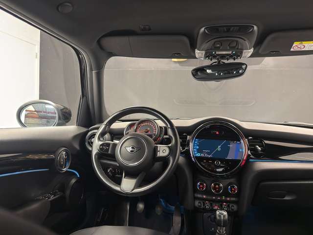 MINI One — photo 10