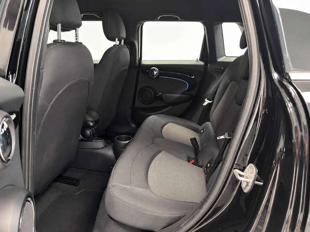MINI One — photo 15