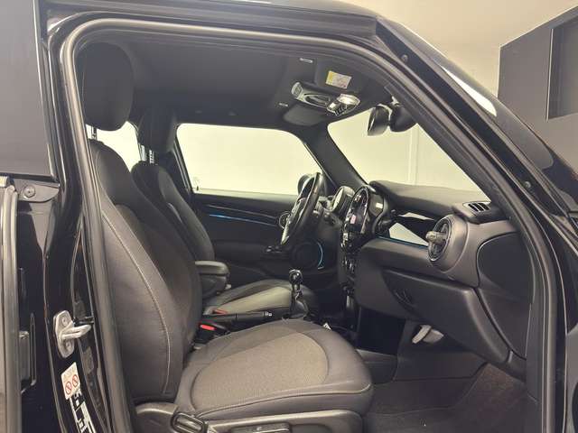 MINI One — photo 12
