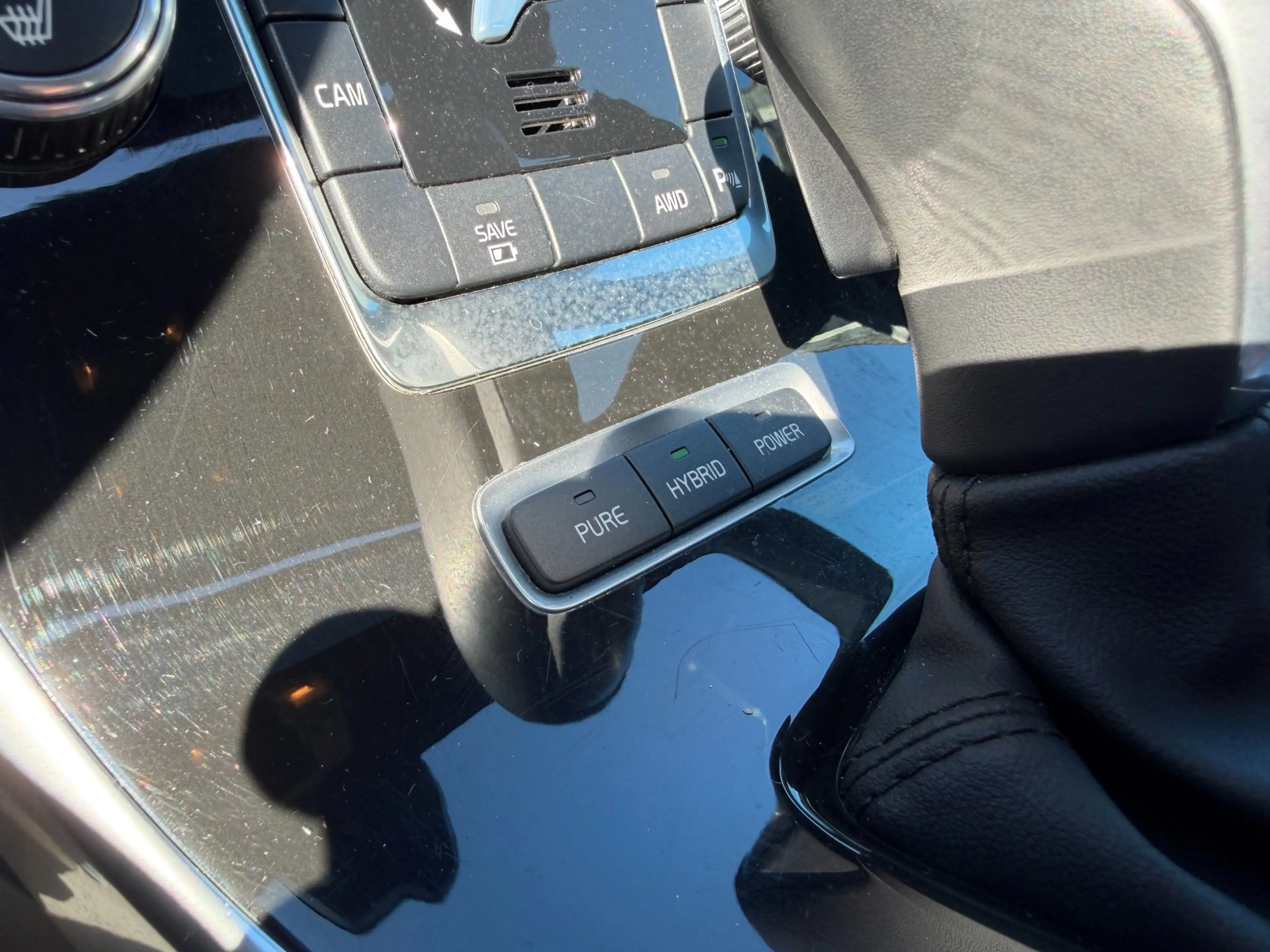 Volvo V60 2.4 D5 Twin Engine R-Design I Schuifdak I Leder I — photo 18