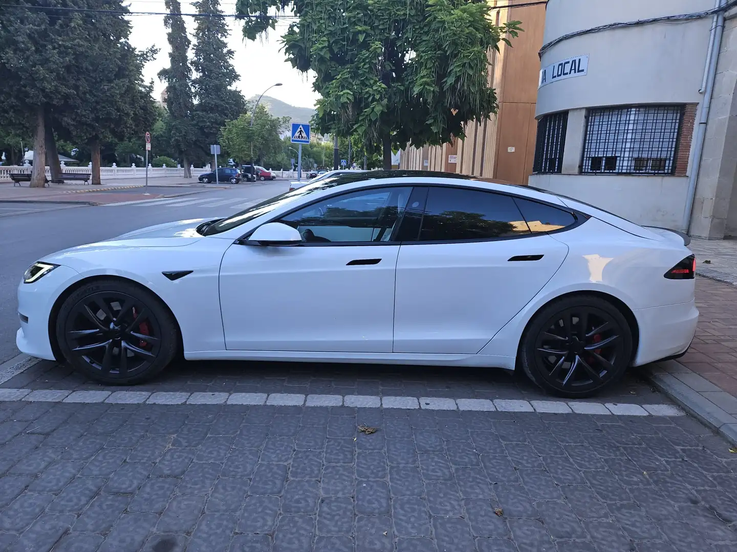 Tesla Model S Plaid AWD Weiß - 1