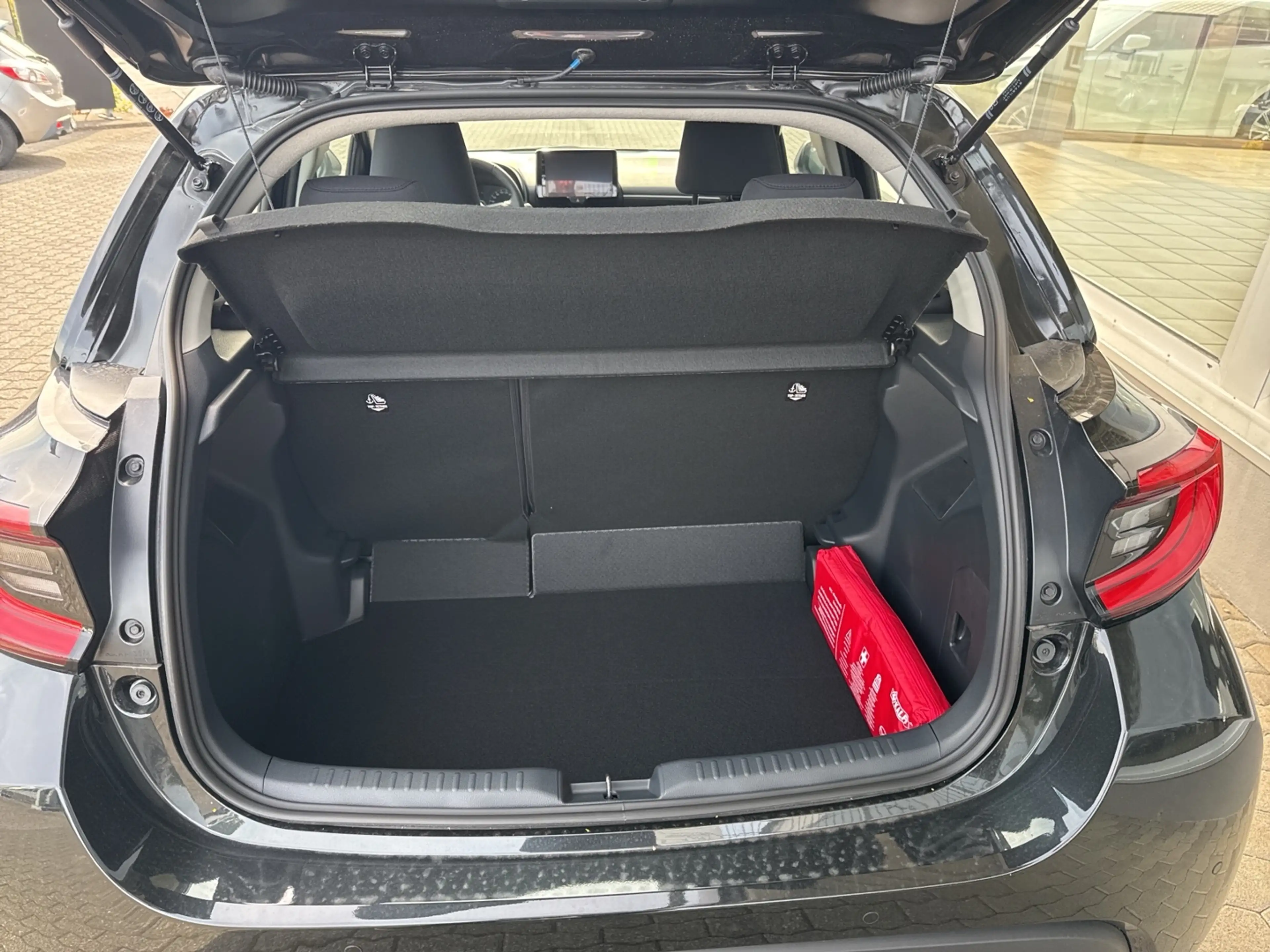Mazda 2 Hybrid Exclusive-Line — photo 8