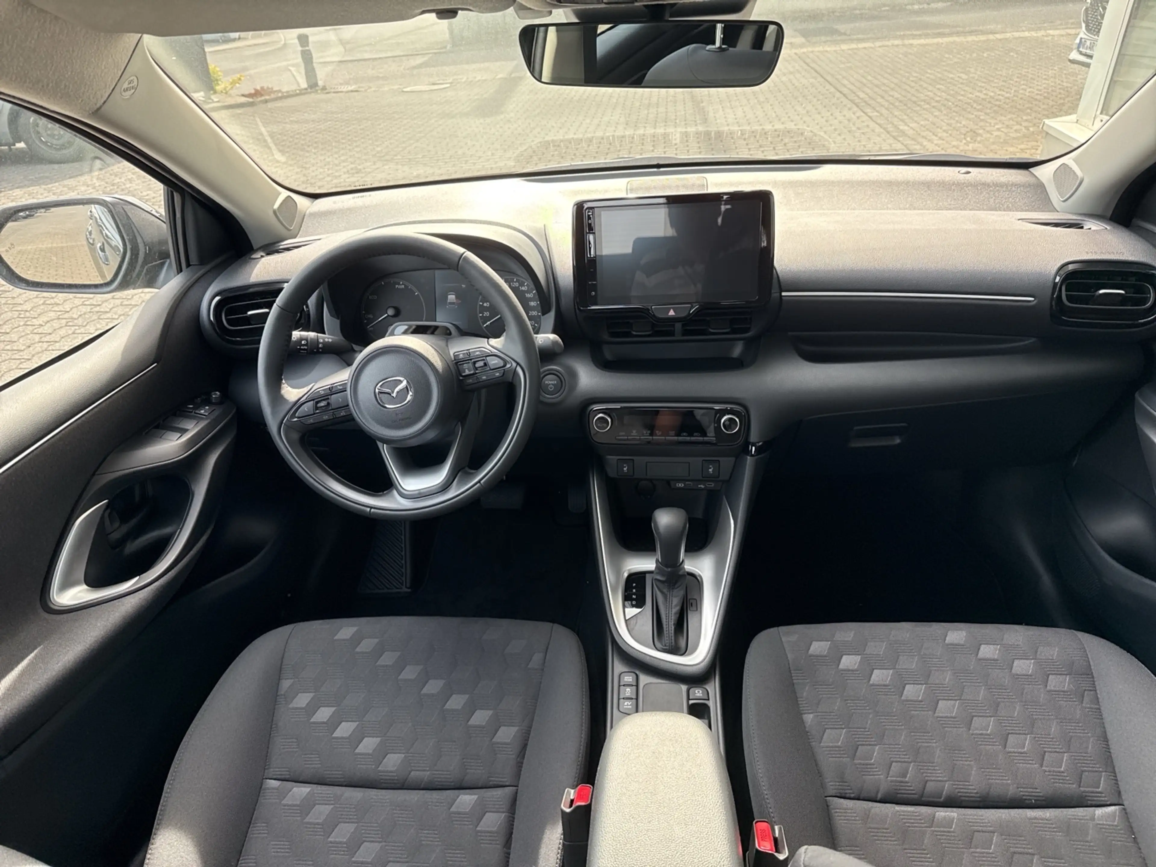 Mazda 2 Hybrid Exclusive-Line — photo 6