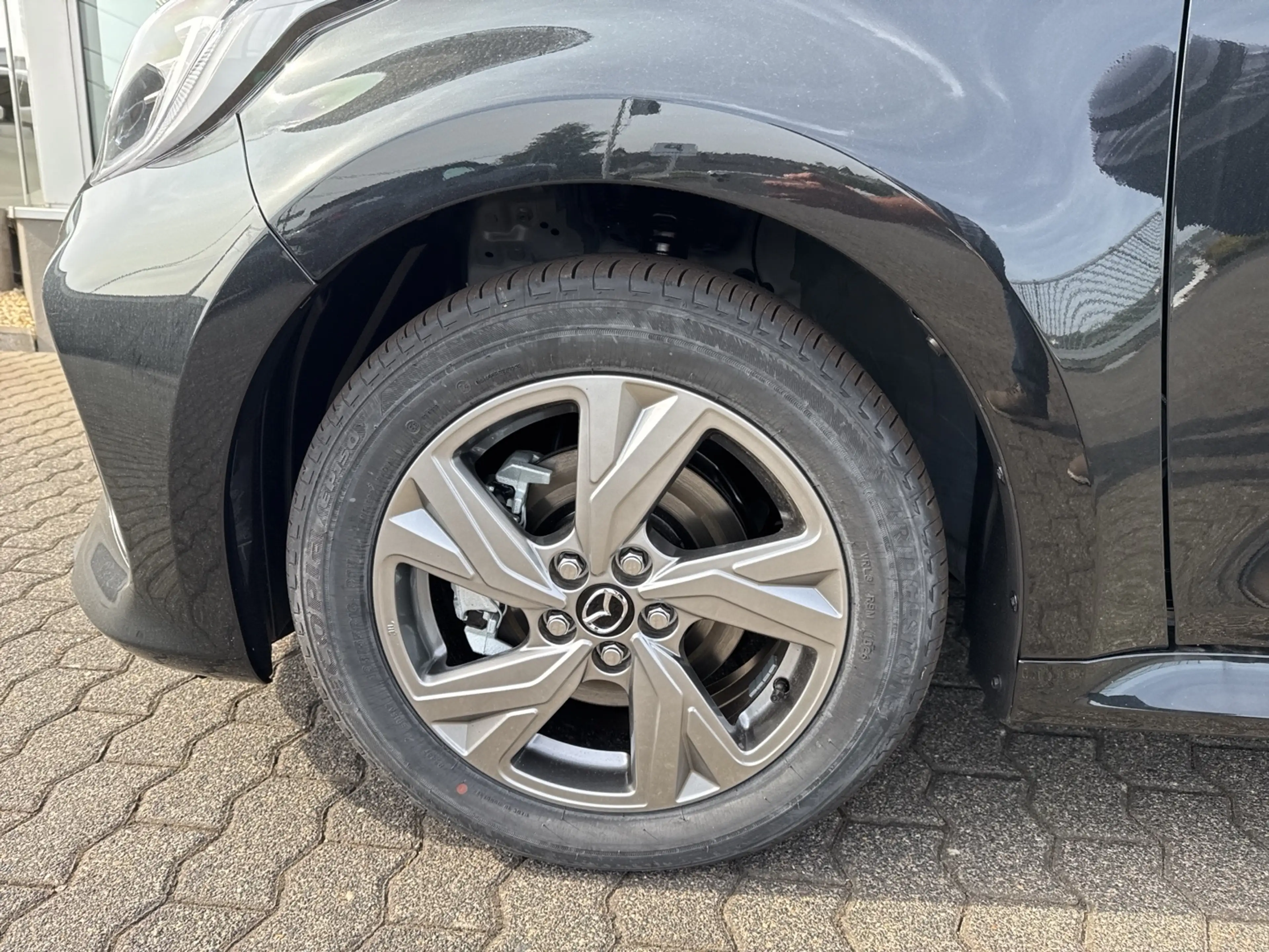 Mazda 2 Hybrid Exclusive-Line — photo 9