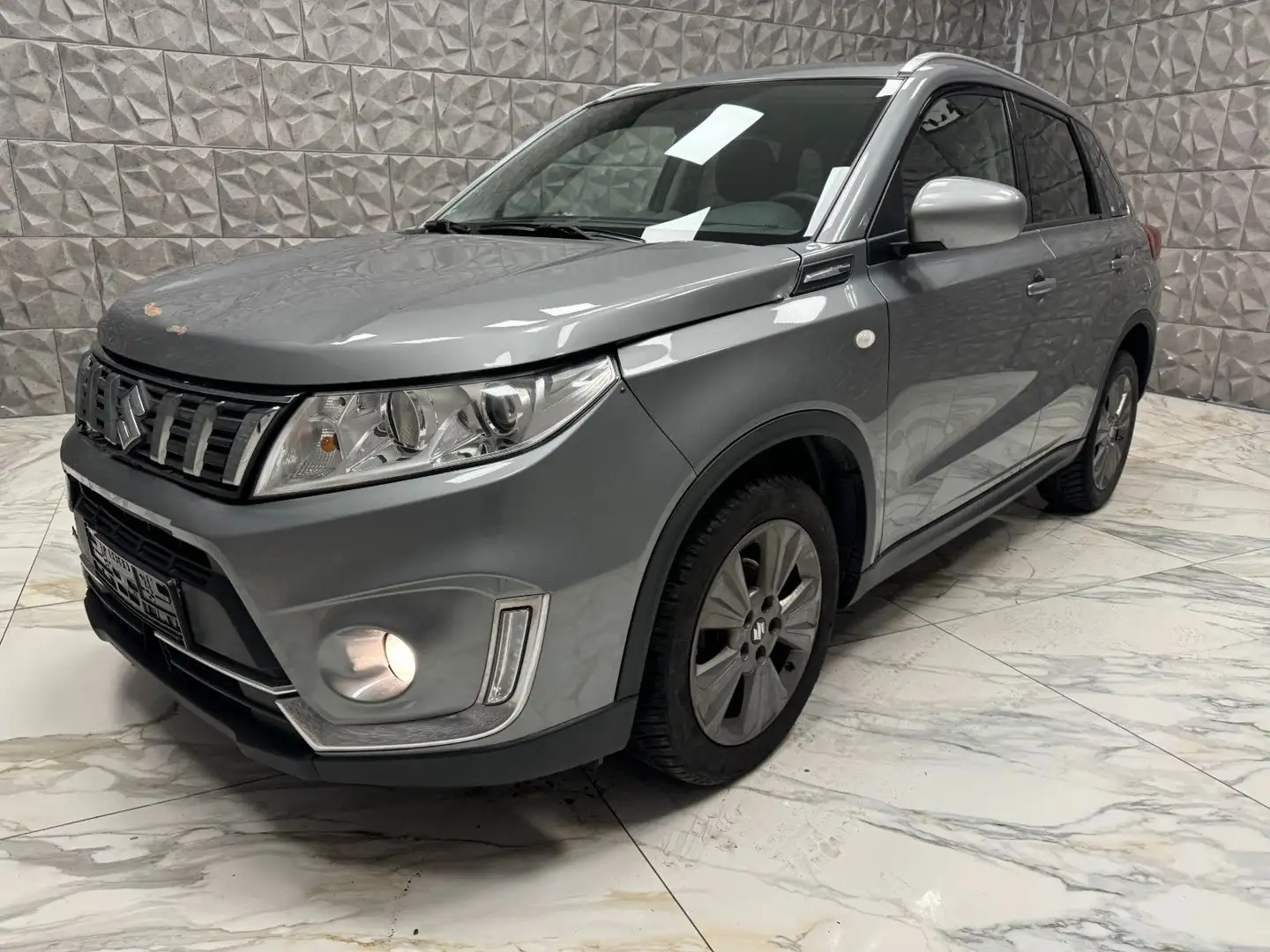 Suzuki Vitara 1,0 DITC clear Gris - 1