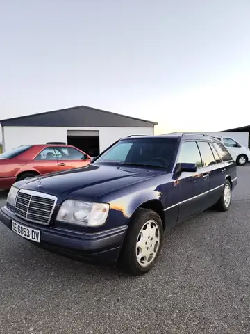 Mercedes-Benz E 300 Familiar Diesel