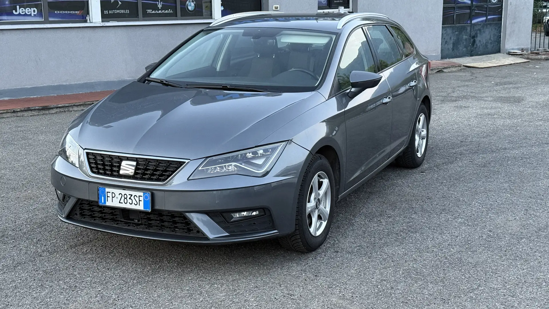SEAT Leon ST 1.6 tdi Style 115cv dsg Grigio - 2