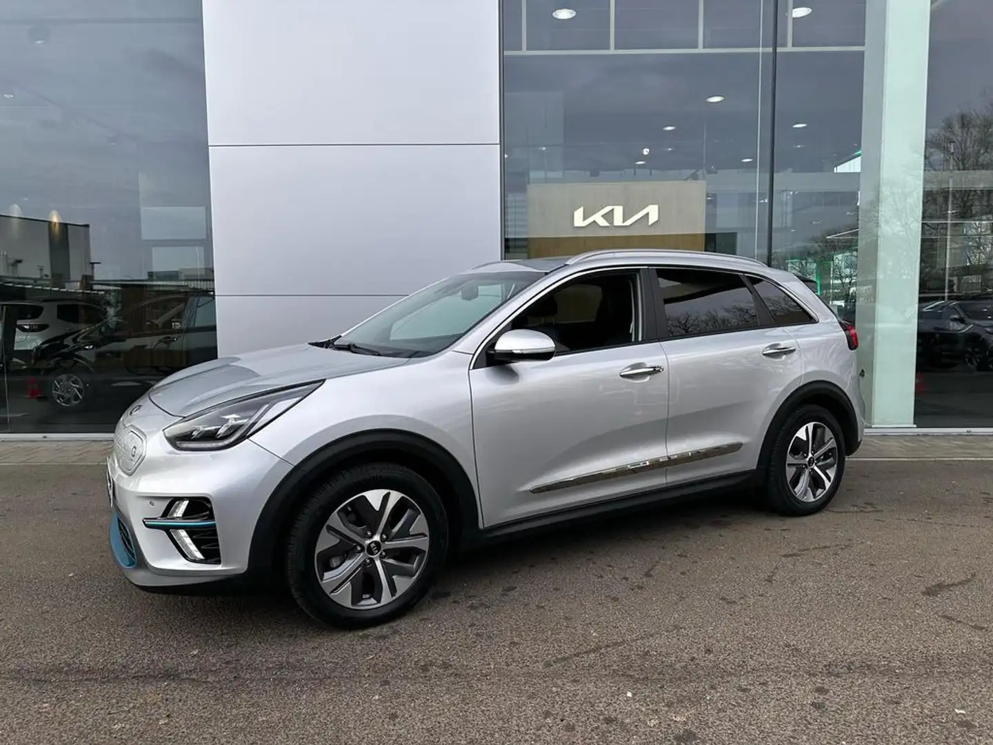 Kia e-Niro e-Niro 64 kWh More Argent - 1