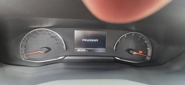 Peugeot 2008 view 15