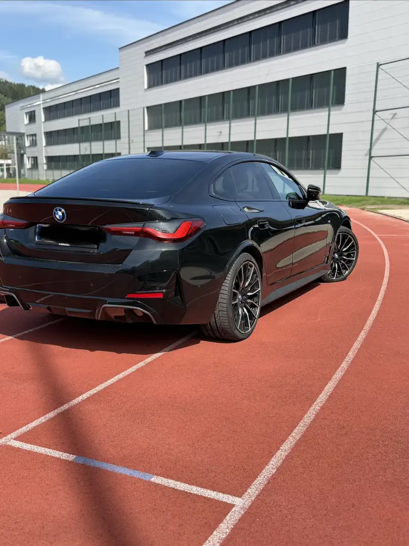 BMW i4 M50 Schwarz - 2