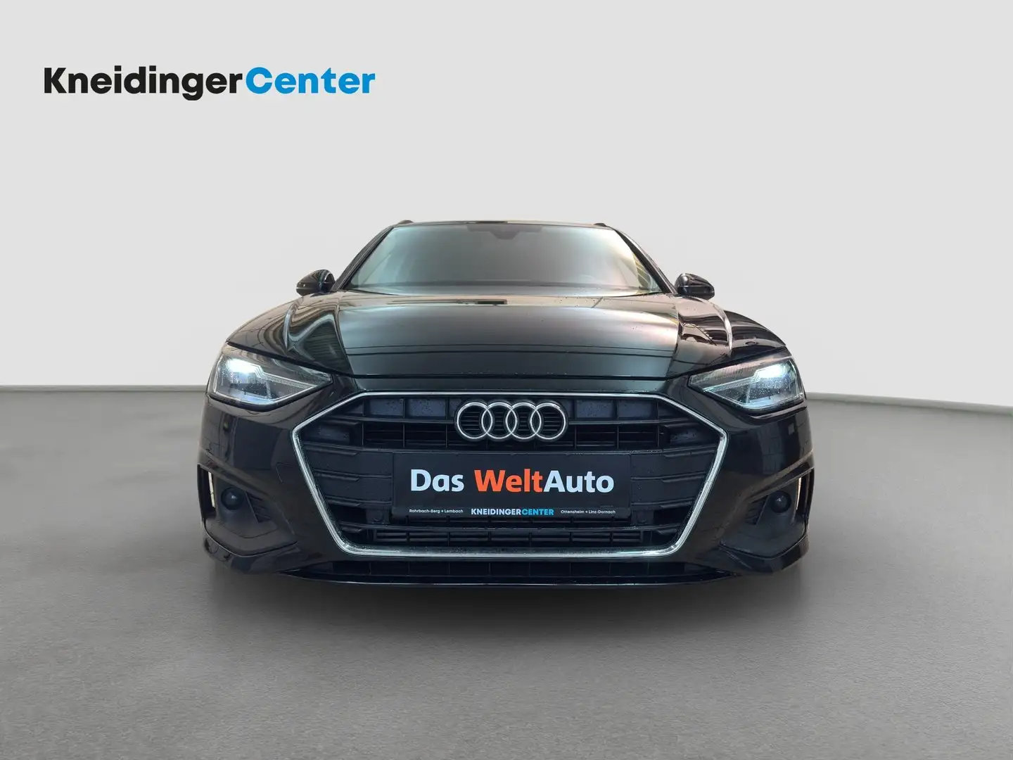 Audi A4 35 TFSI Schwarz - 2