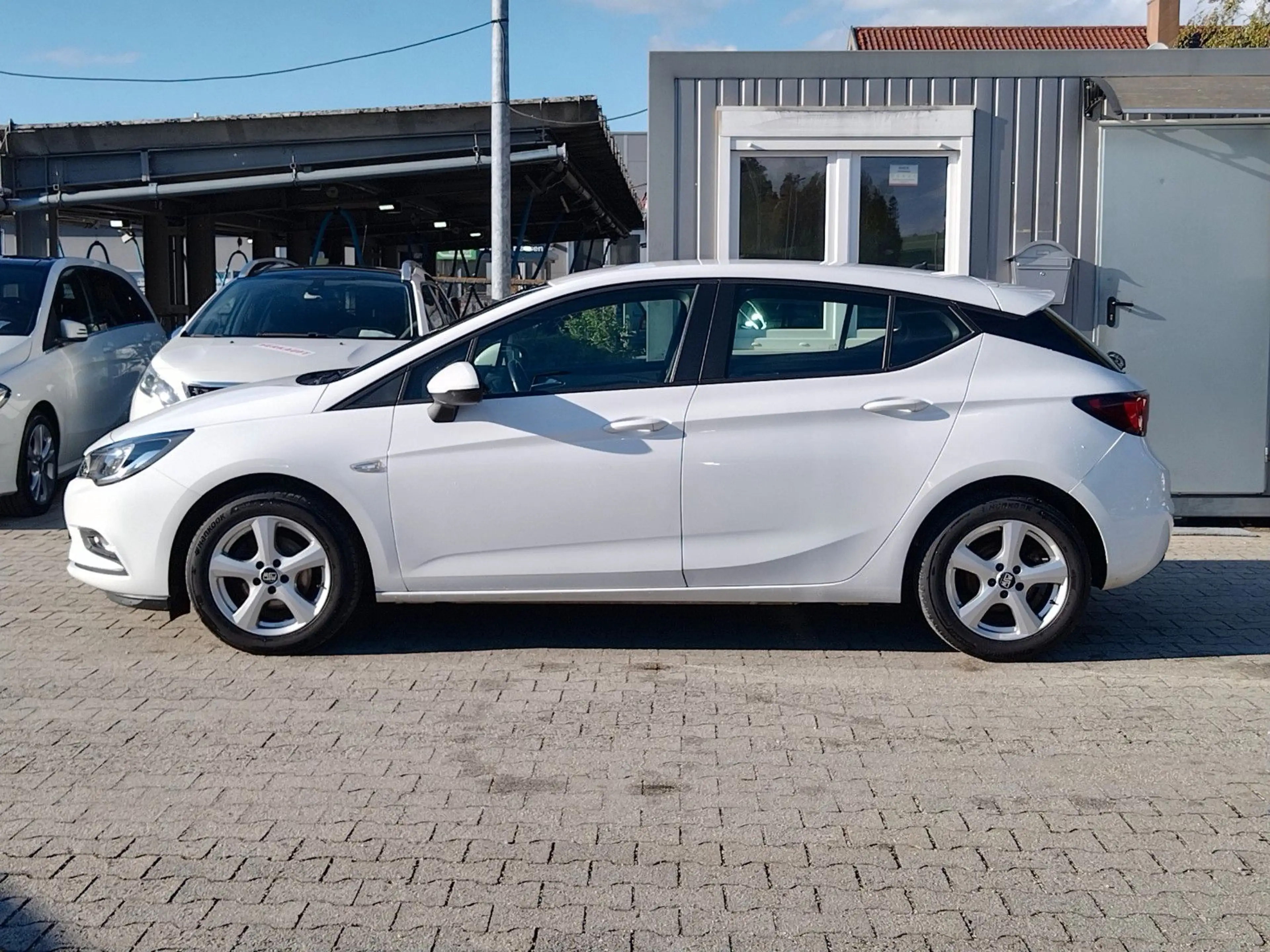 Opel Astra K Lim. 5-trg. +KLIMA+SHZ+AHK+TÜV/NEU — photo 2