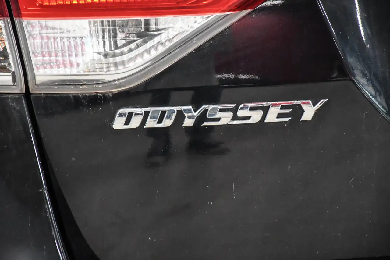 Honda Odyssey снимка Honda Odyssey