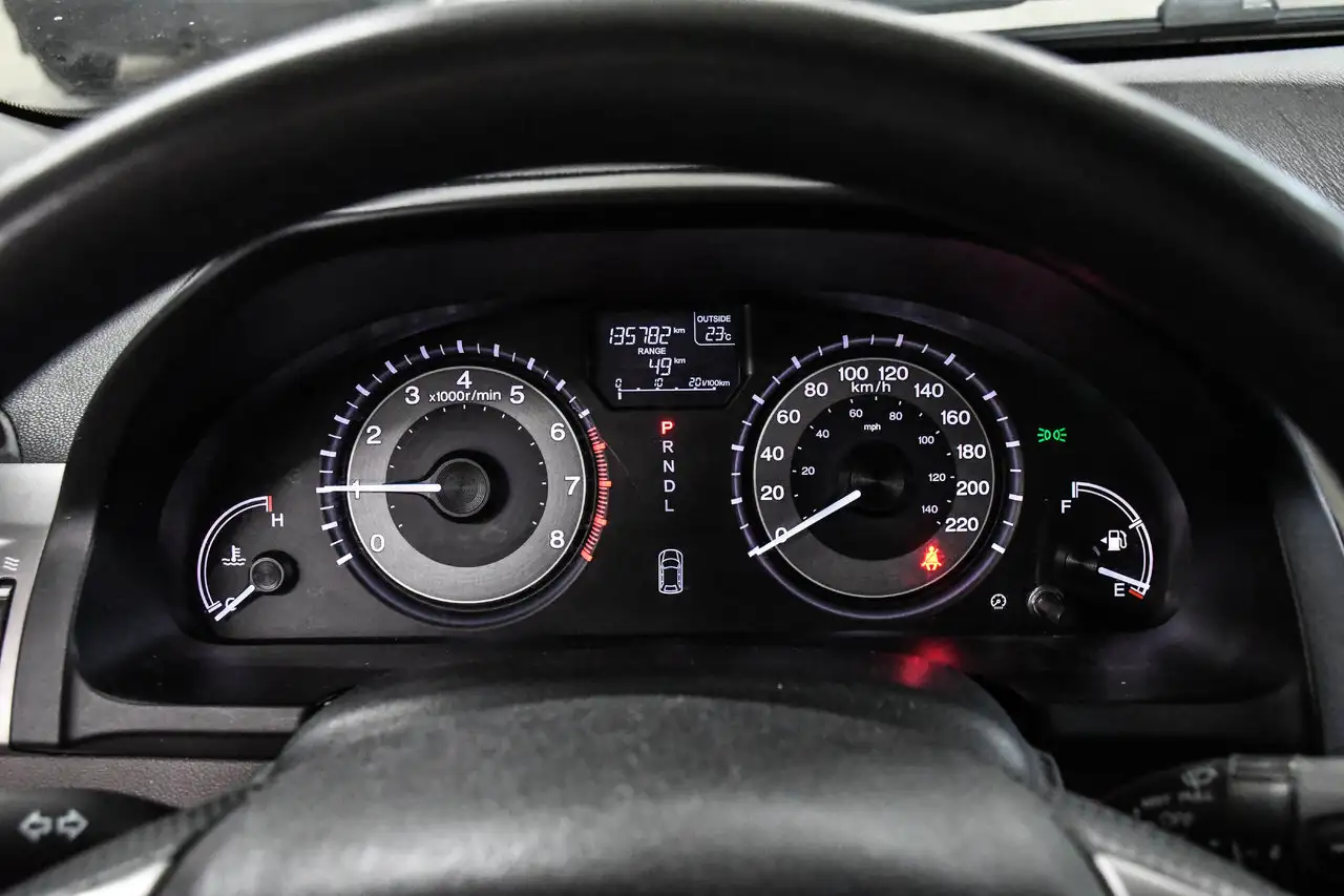Honda Odyssey снимка Honda Odyssey
