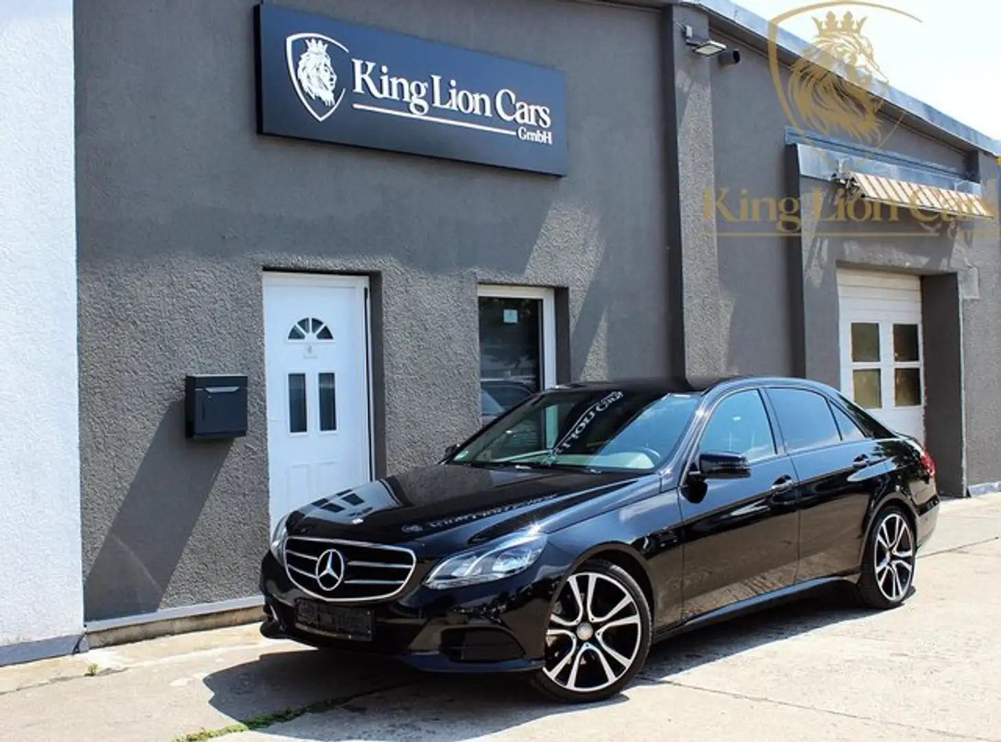 Mercedes-Benz E 200 CGI BE SPORTPAKET+AHK+KAMERA+COMAND+NIGHT+ Noir - 1