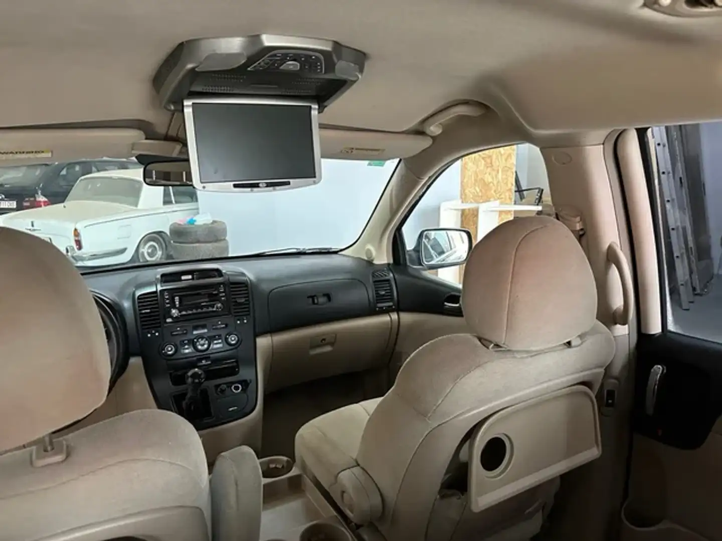 Kia Carnival 2.9CRDI EXI-Active Negro - 2