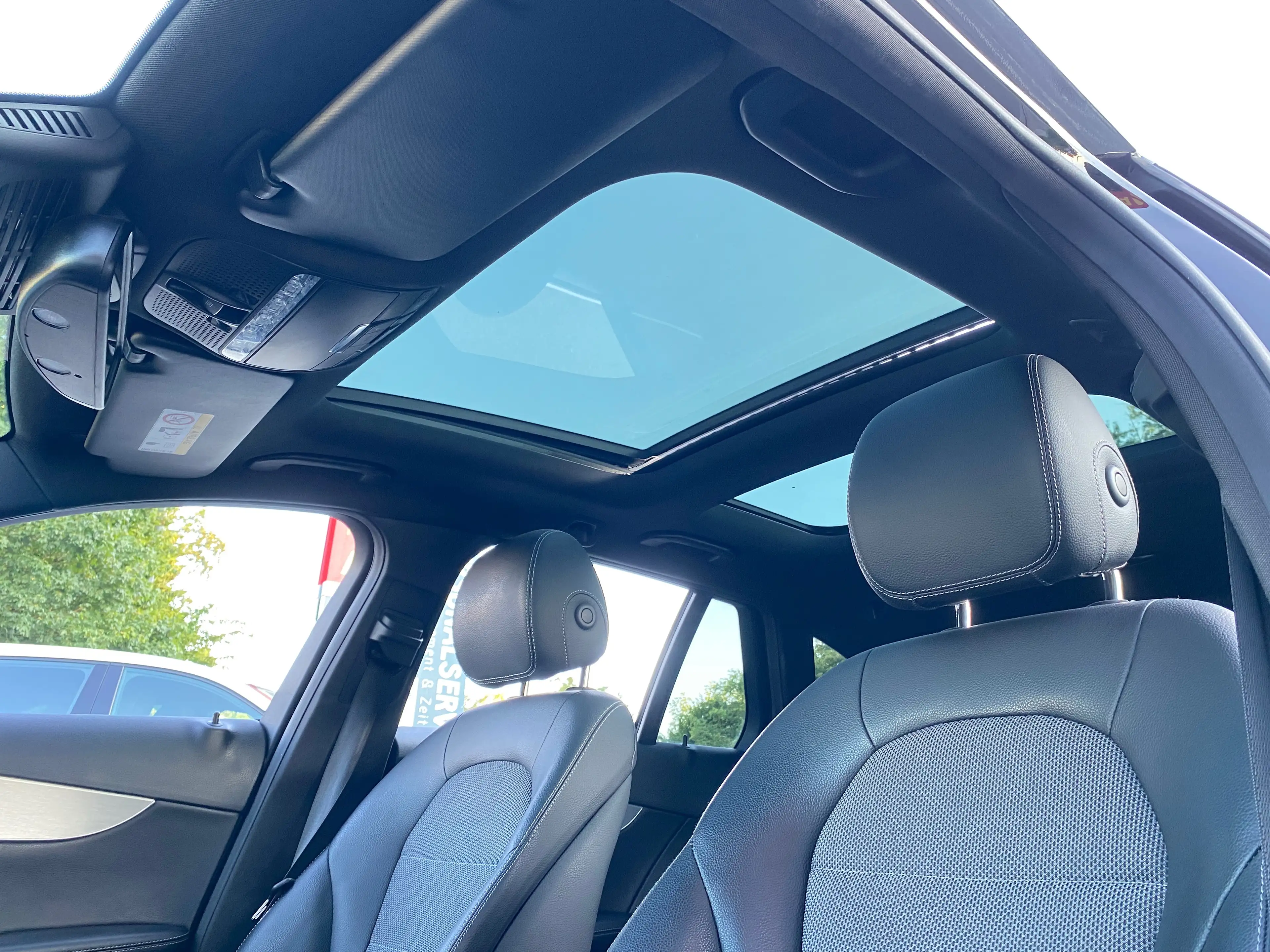 Mercedes-Benz C 350 C 350 e T 7G-TRONIC Avantgarde AHK LED PANORAMADACH AMG KAMERA NAVI — photo 13