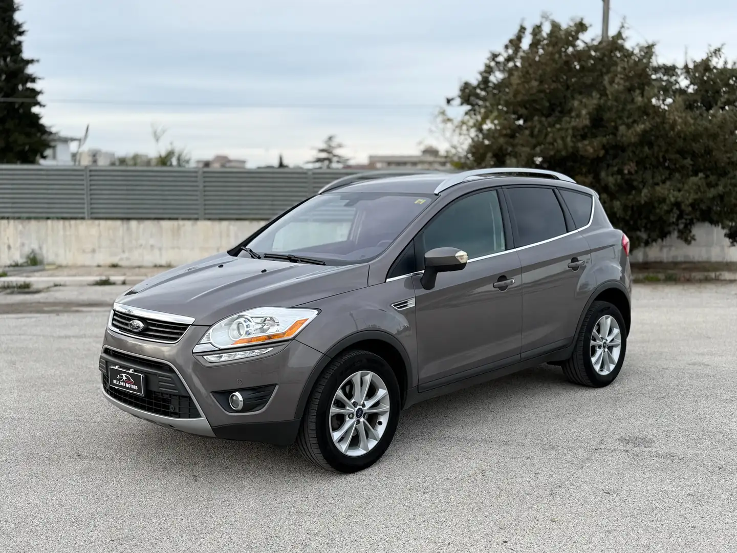 Ford Kuga 2.0 tdci Titanium 4wd 163cv Gris - 1