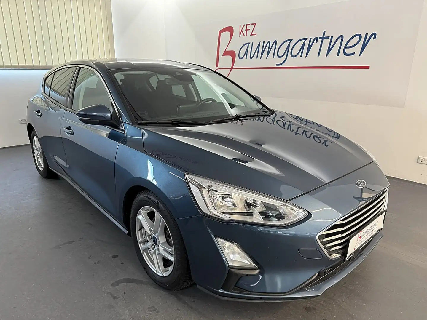 Ford Focus 5-türig 1,5TDCi Titanium *NAVI*ACC*Sitzheizung*... Bleu - 1