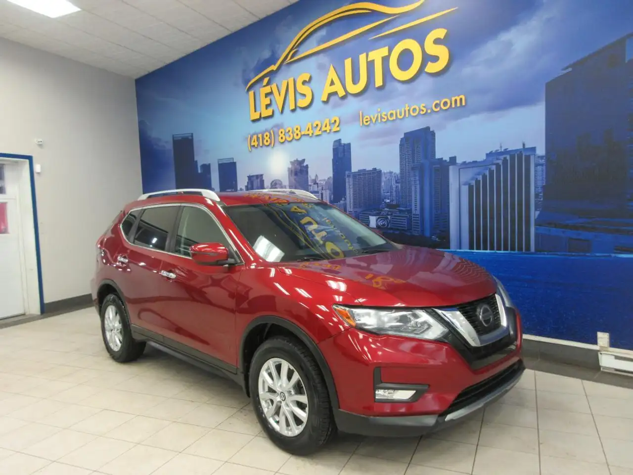 Nissan Rogue снимка Nissan Rogue