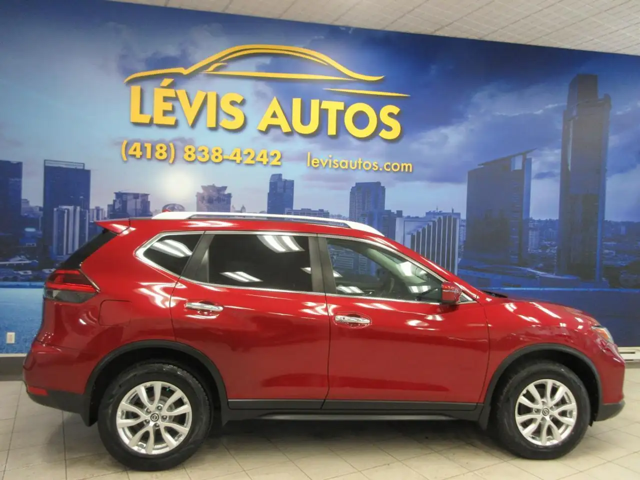 Nissan Rogue снимка Nissan Rogue