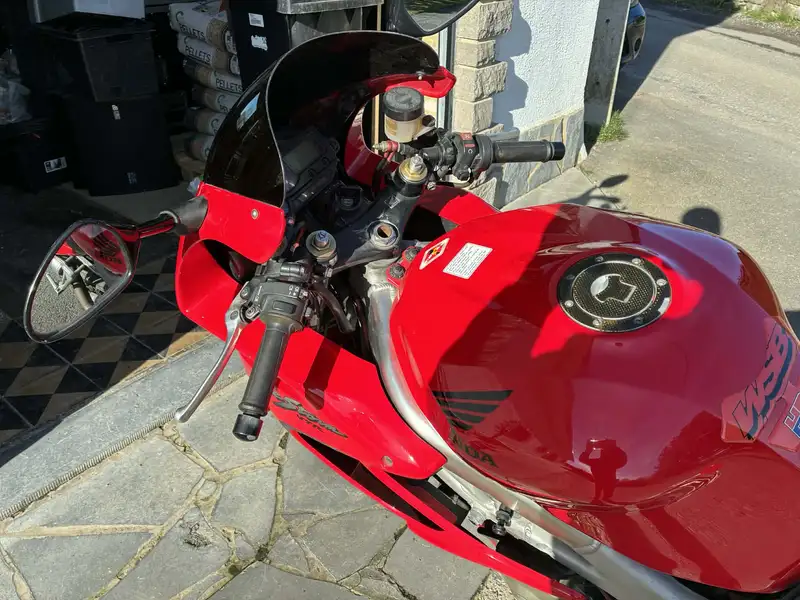 Honda VTR 1000 - foto 3