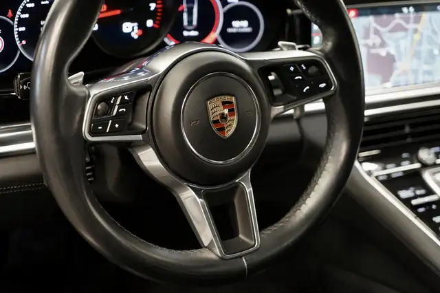 Porsche Panamera view 23