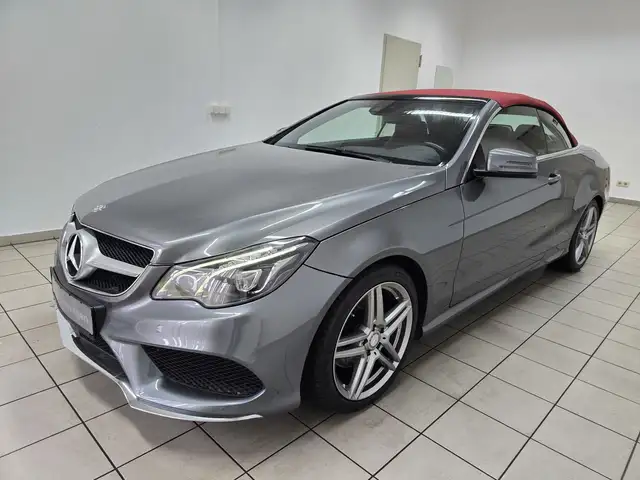 Mercedes-Benz E 220 d Cabrio AMG LED Leder Navi Kamera Airscarf 18"