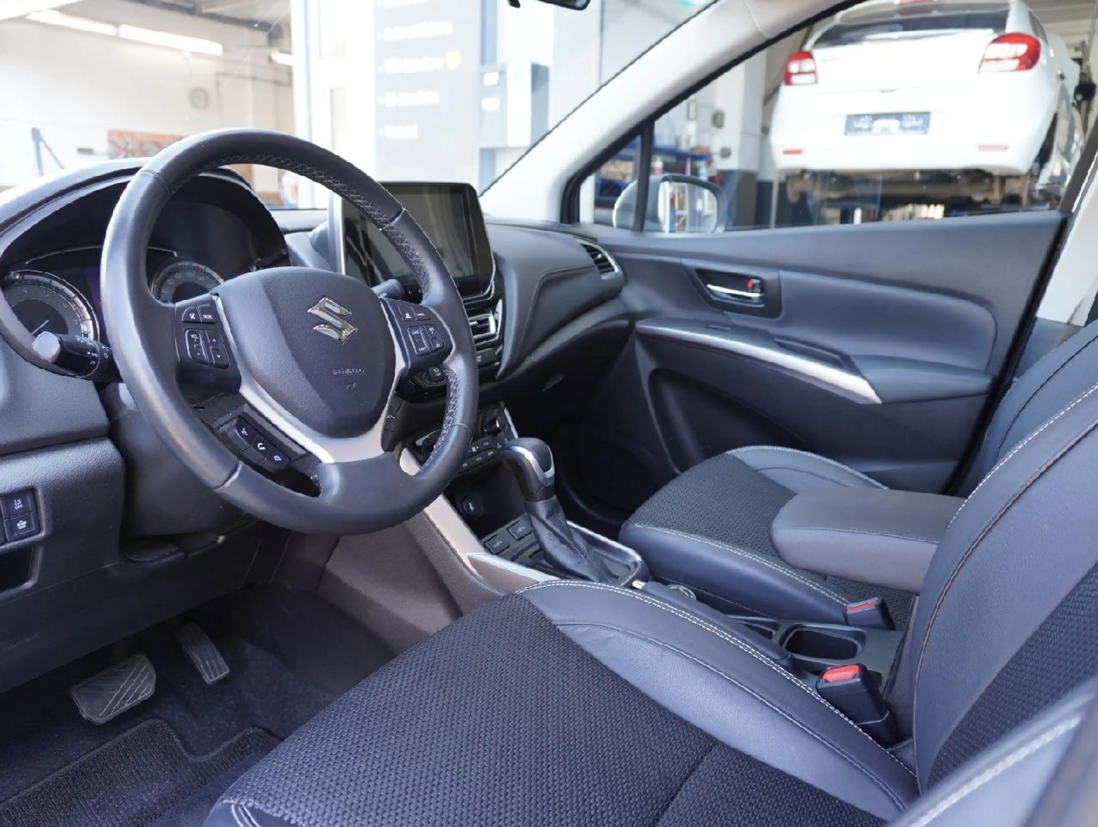 Suzuki S-Cross ALLGRIP Comfort+ / Automatik/ AHK — photo 15