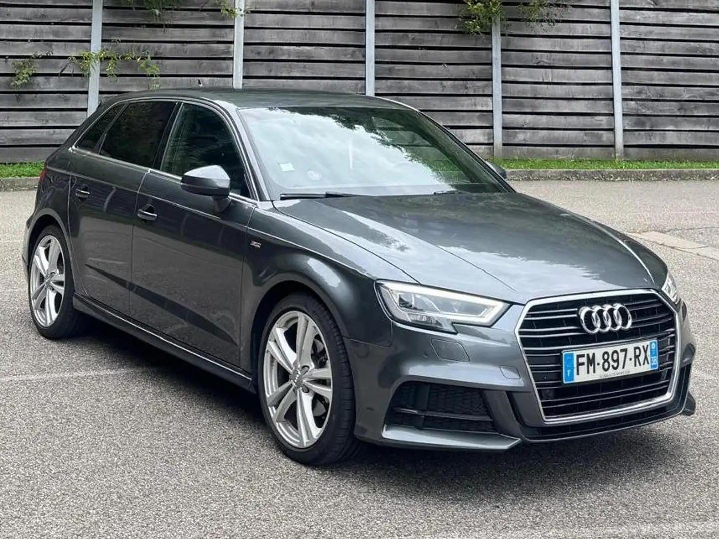 Audi A3 A3 SportBack 2.0 FSI S Line Tiptronic A Grau - 2