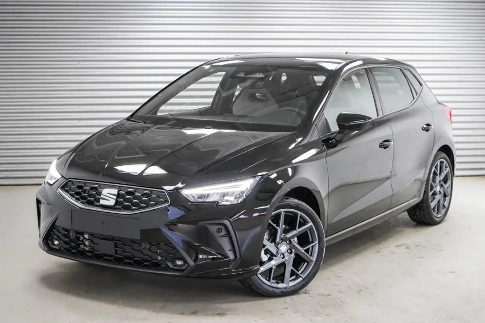 SEAT Ibiza 1,0 TSI DSG FR - LAGER 85 kW (116 PS), Automatik Schwarz - 1