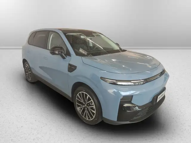 Leapmotor B10 view 6