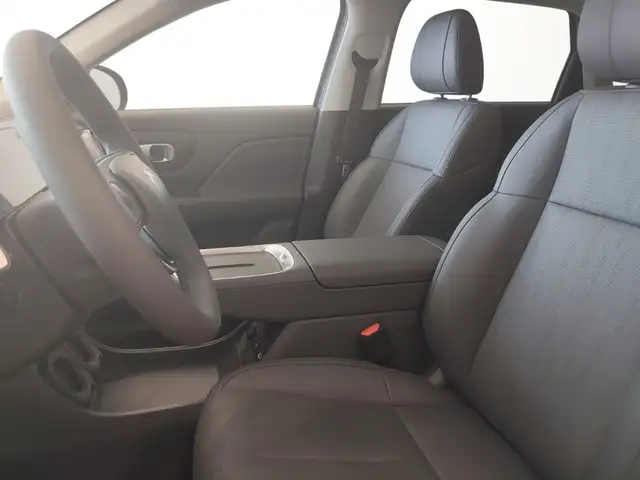 Leapmotor B10 view 12