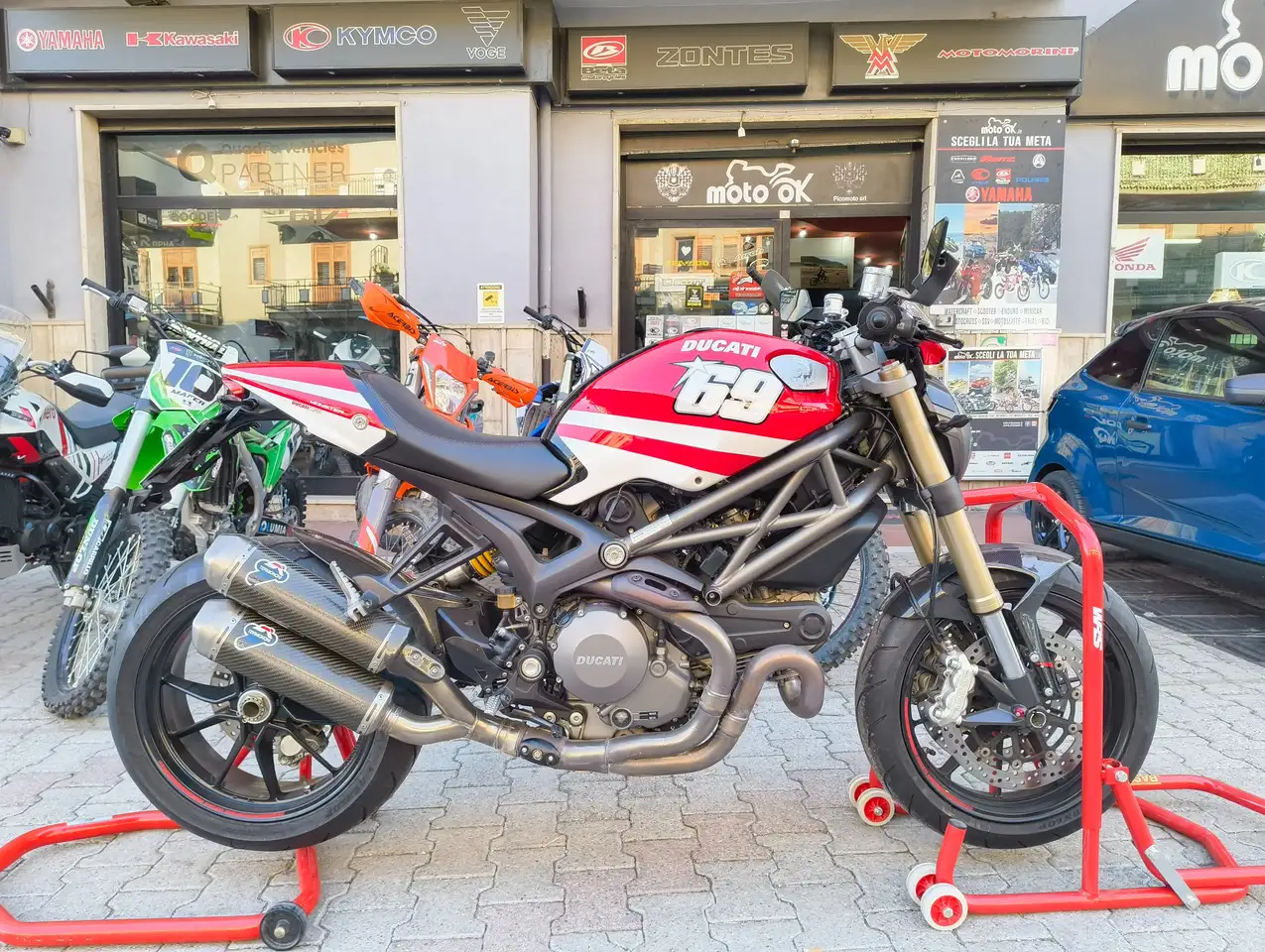 Ducati Monster 1100