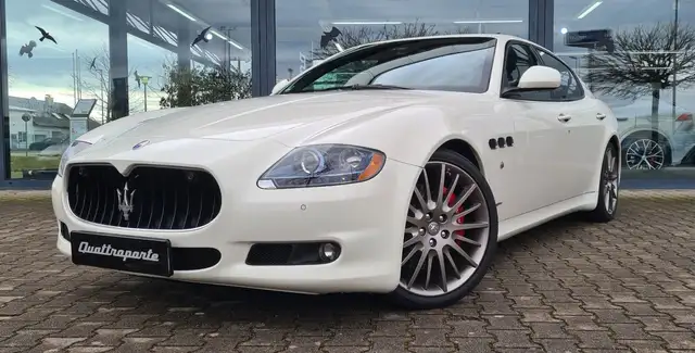 Maserati Quattroporte GTS aus Privatbesitz mit Garantie