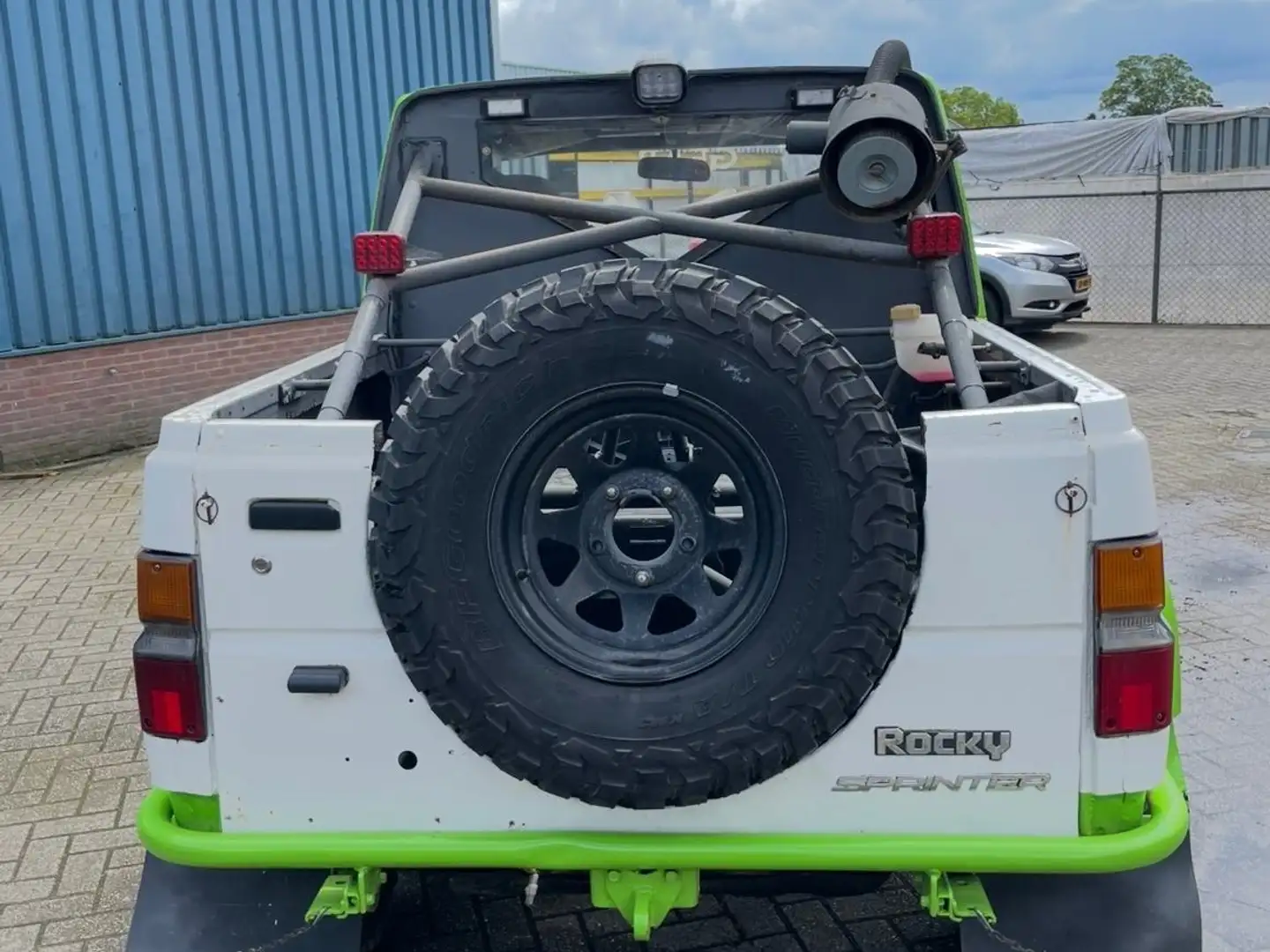 Daihatsu Rocky Vert - 2