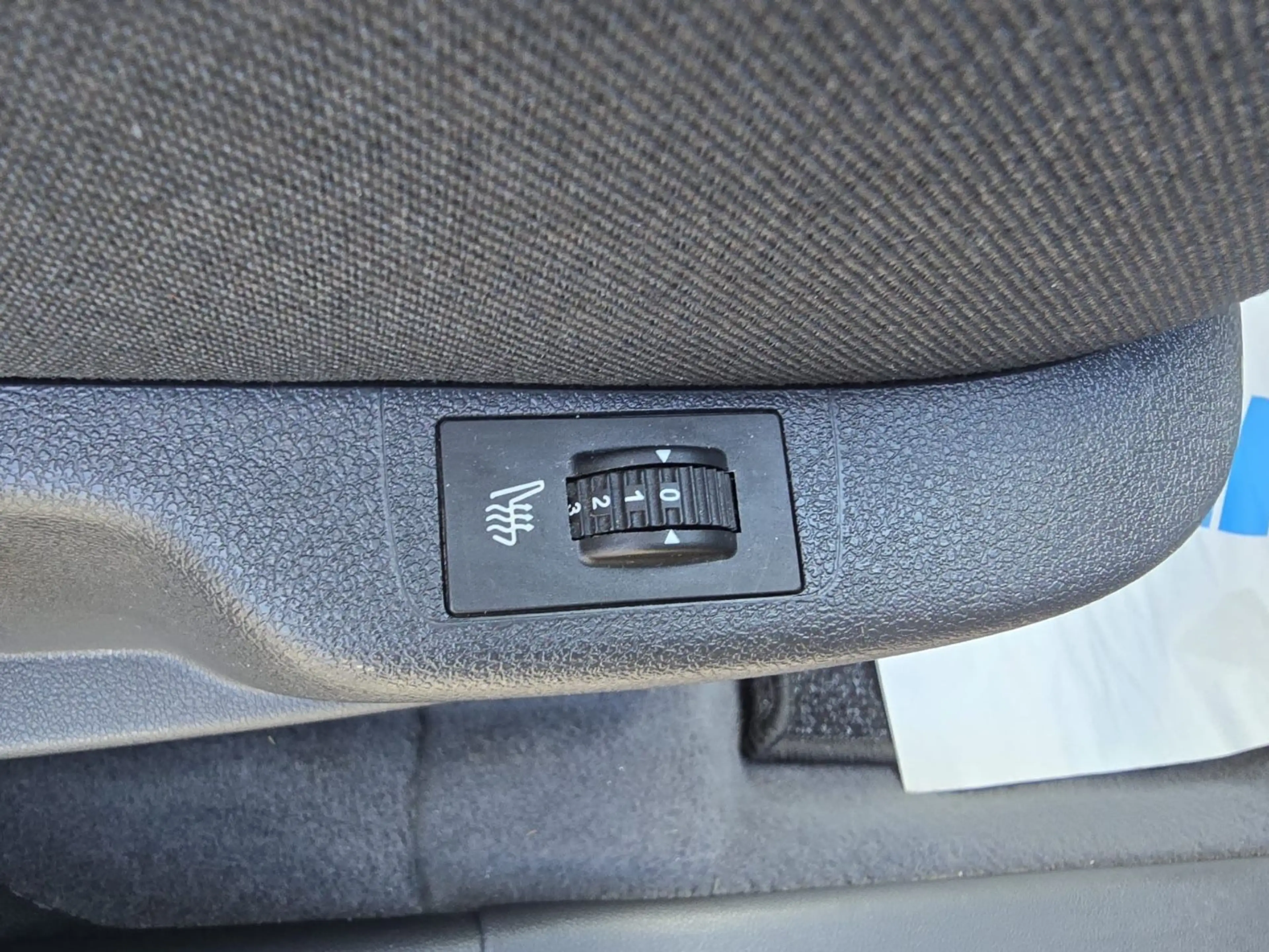Peugeot 5008 Active — photo 28
