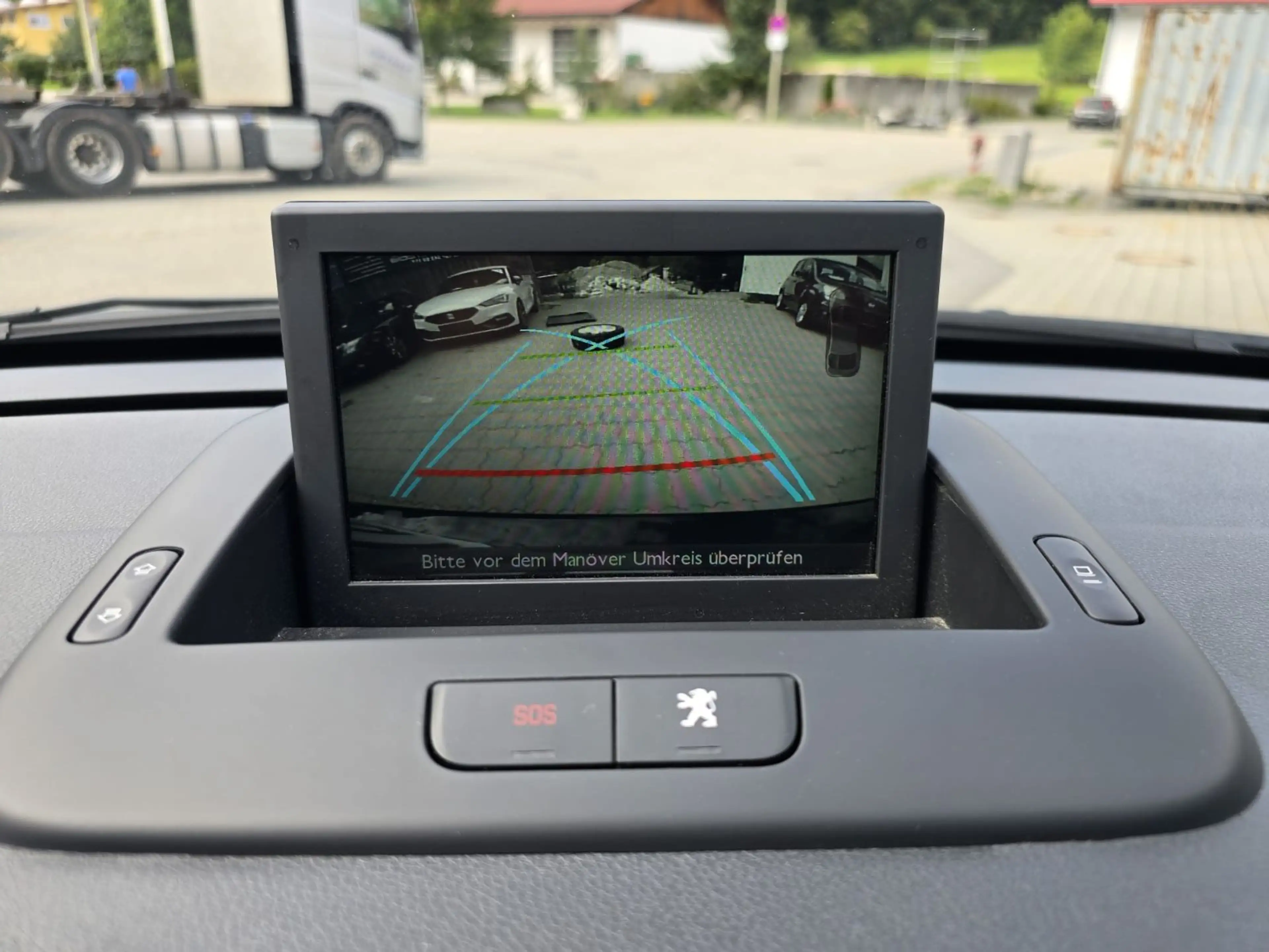Peugeot 5008 Active — photo 18