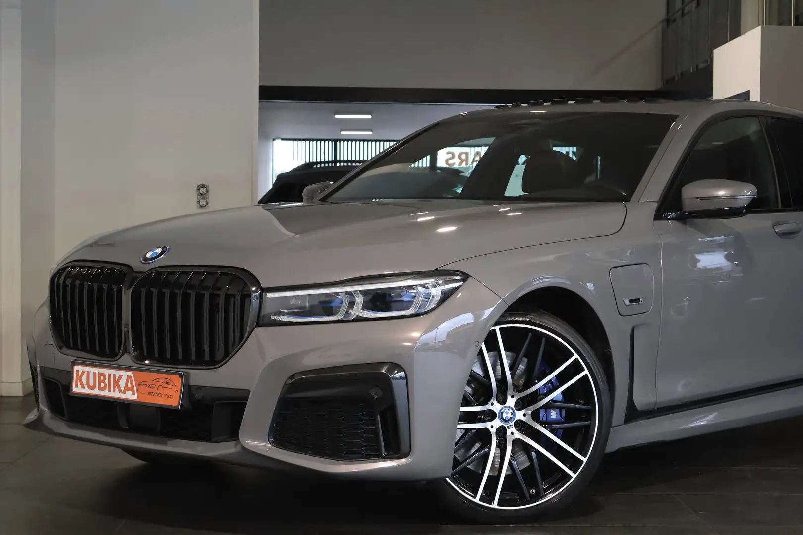 BMW 745 e PHEV Hybrid M-PACK *BTW* FULL Optie Garantie* Grijs - 2