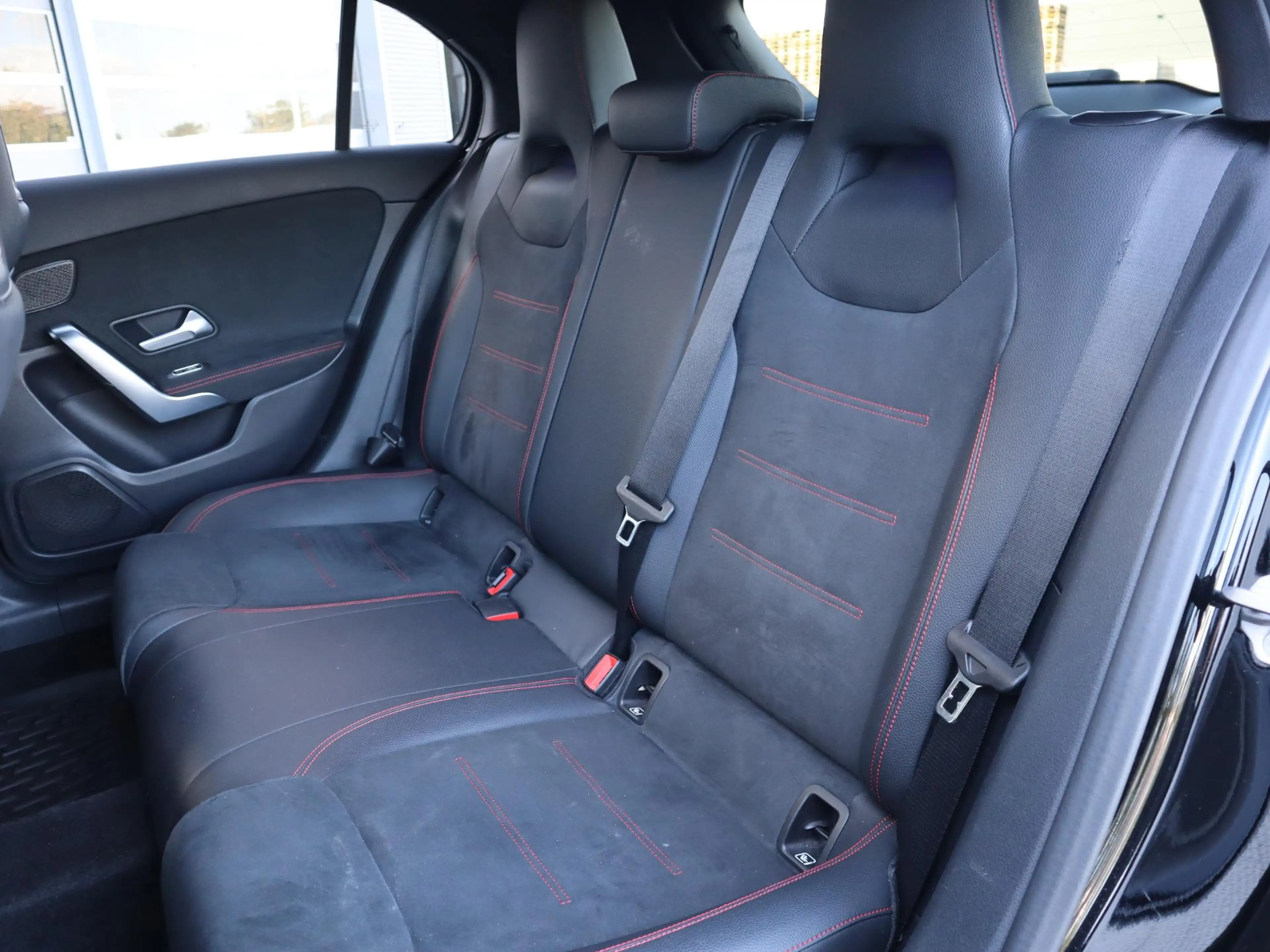 Mercedes-Benz A 250 e — photo 10
