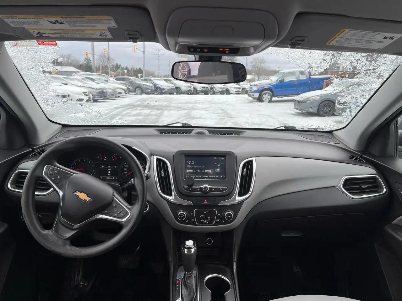 Chevrolet Equinox снимка Chevrolet Equinox