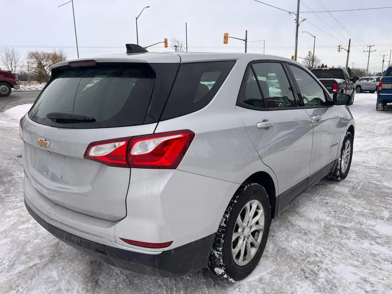 Chevrolet Equinox снимка Chevrolet Equinox