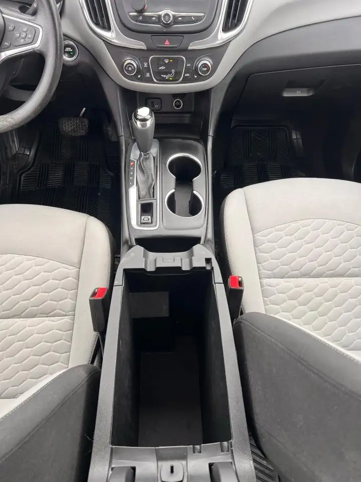 Chevrolet Equinox снимка Chevrolet Equinox