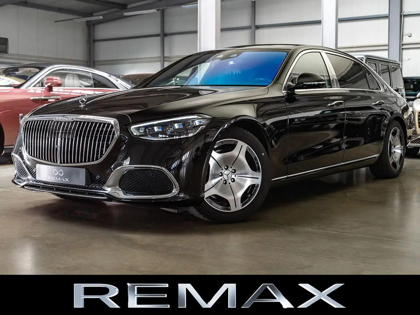 Mercedes-Benz S 580 e Maybach / Rear Axle St / Head Up / Pano Schwarz - 1